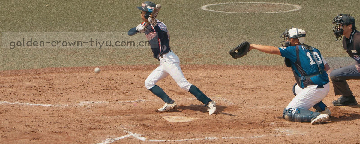 每周三说明节奏、6月12日最近更新与 R12 版本节点的纵向时间轴示意